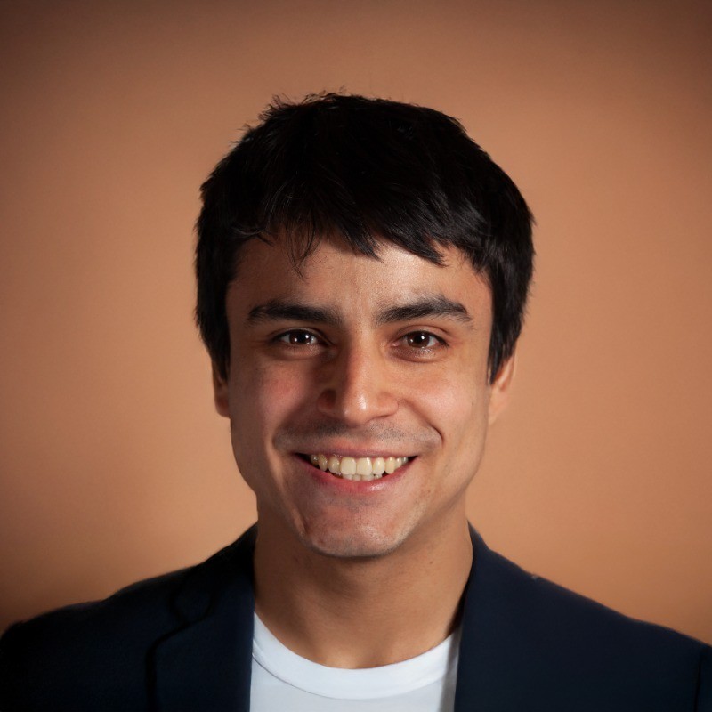 Foto de Jose Burga — estrategia + producto en Intinova Labs